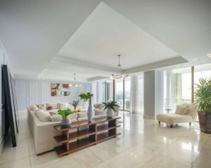 Luxury Condo in the residences 14