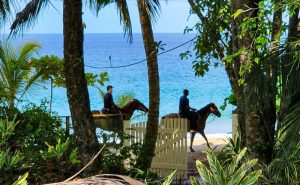 panama-real-estate-hotel-to-buy