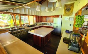 panama-real-estate-hotel-to-buy