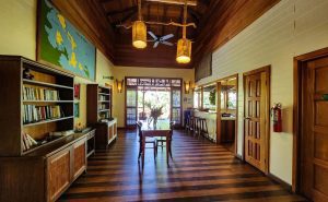 panama-real-estate-hotel-to-buy