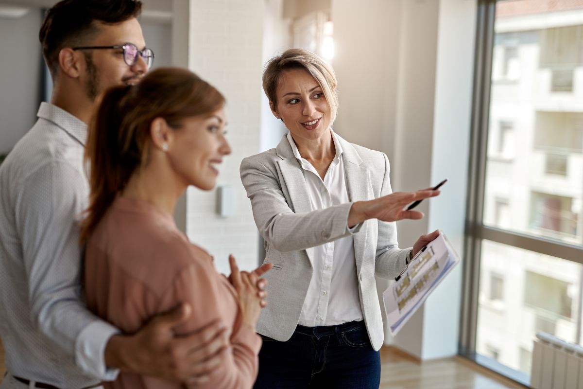 how to become a real estate appraiser